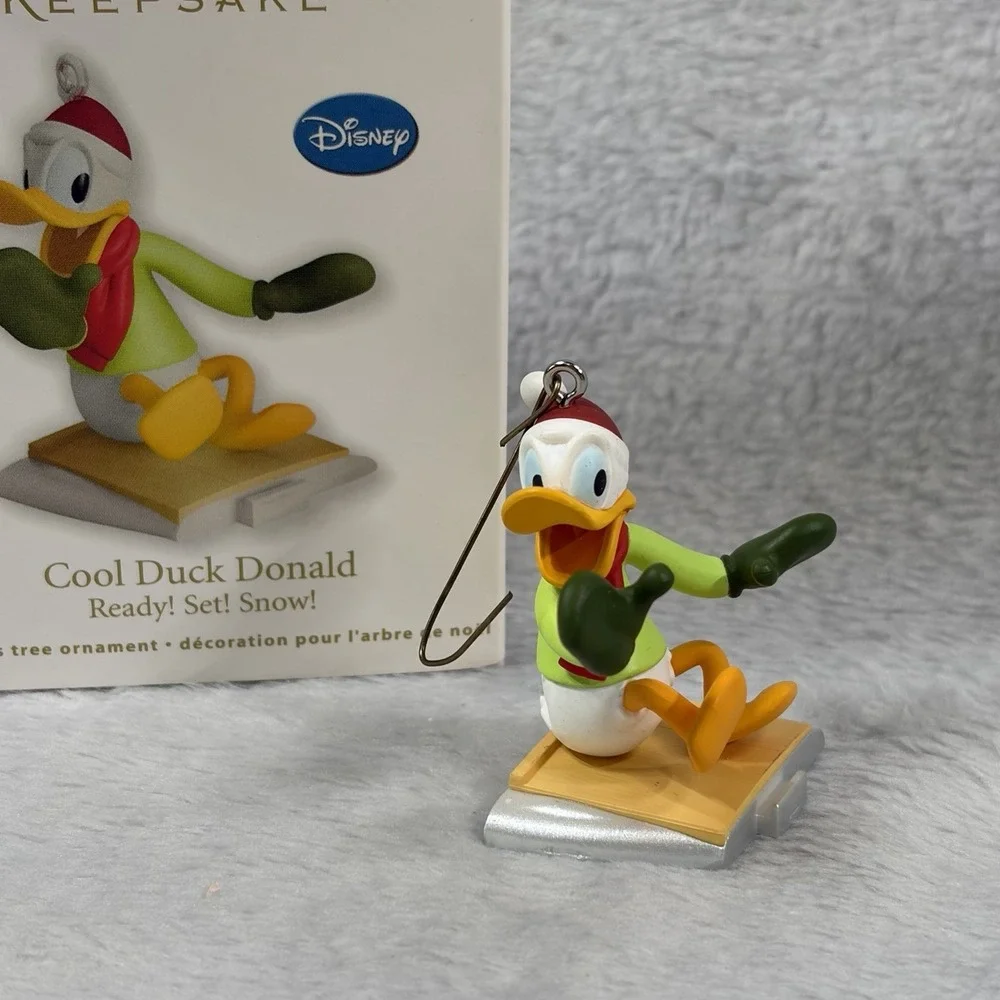 Hallmark Keepsake Disney Cool Duck Donald‎ 2012